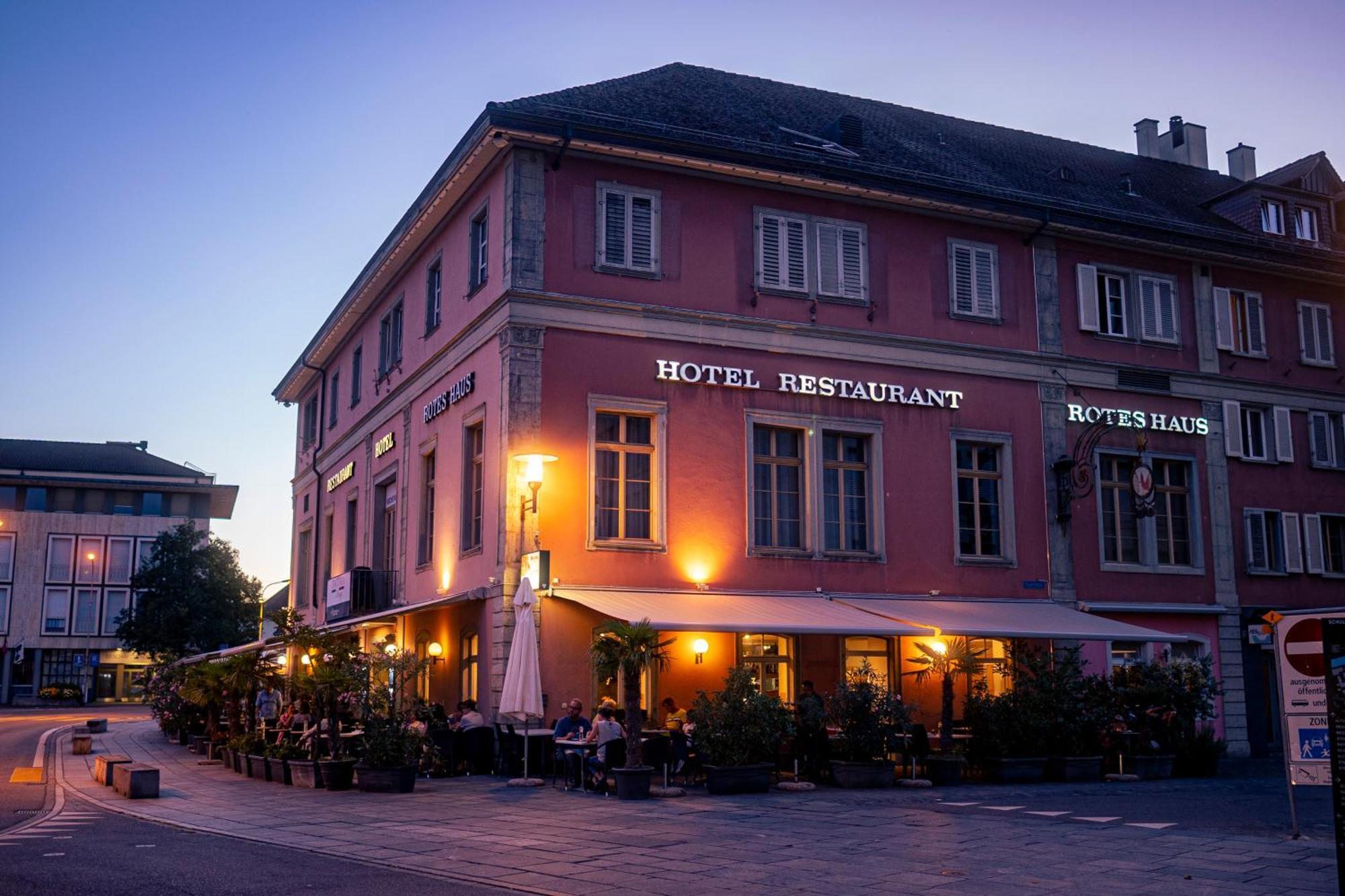 Hotel Rotes Haus Brugg  Exterior photo