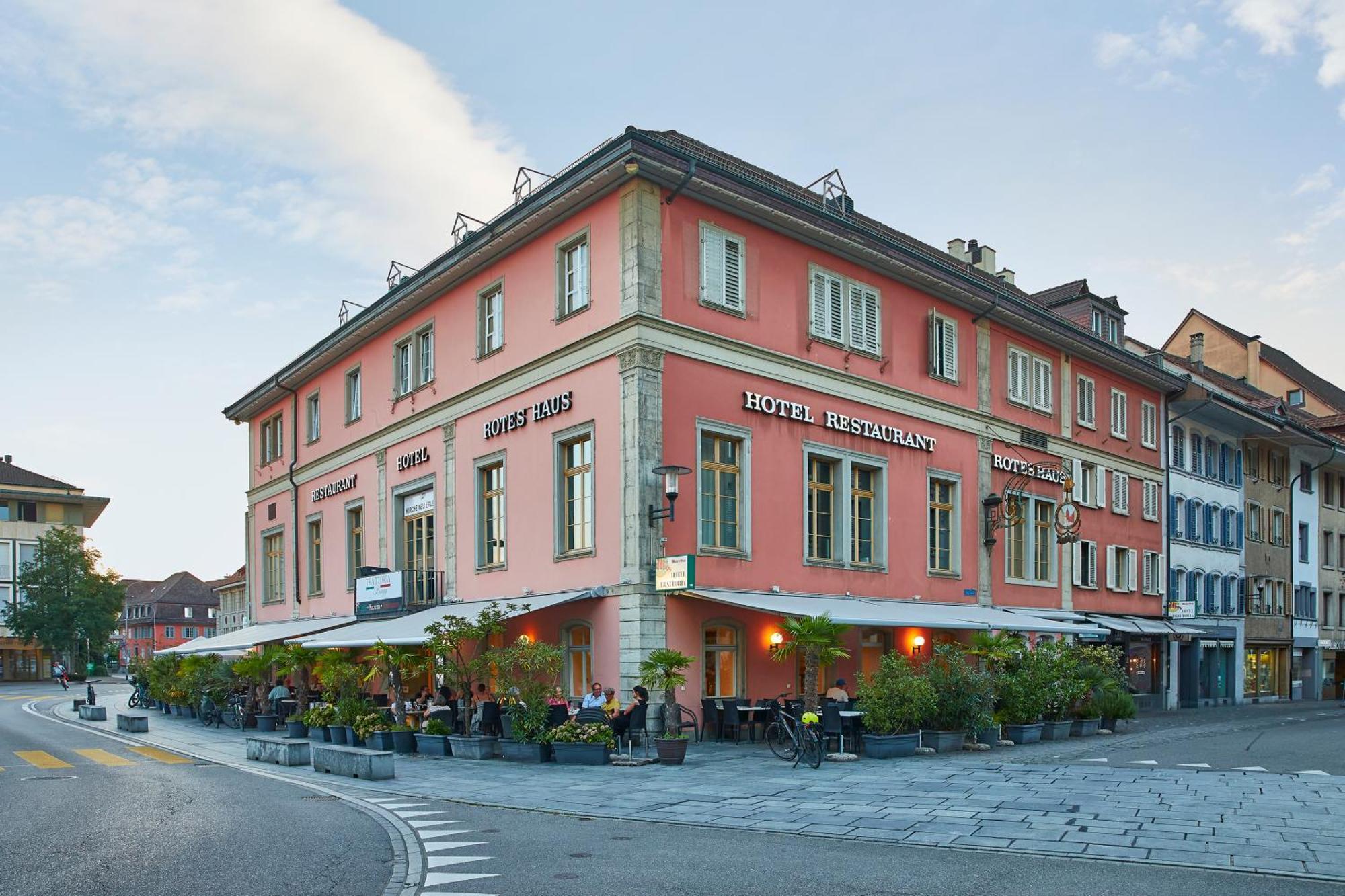 Hotel Rotes Haus Brugg  Exterior photo